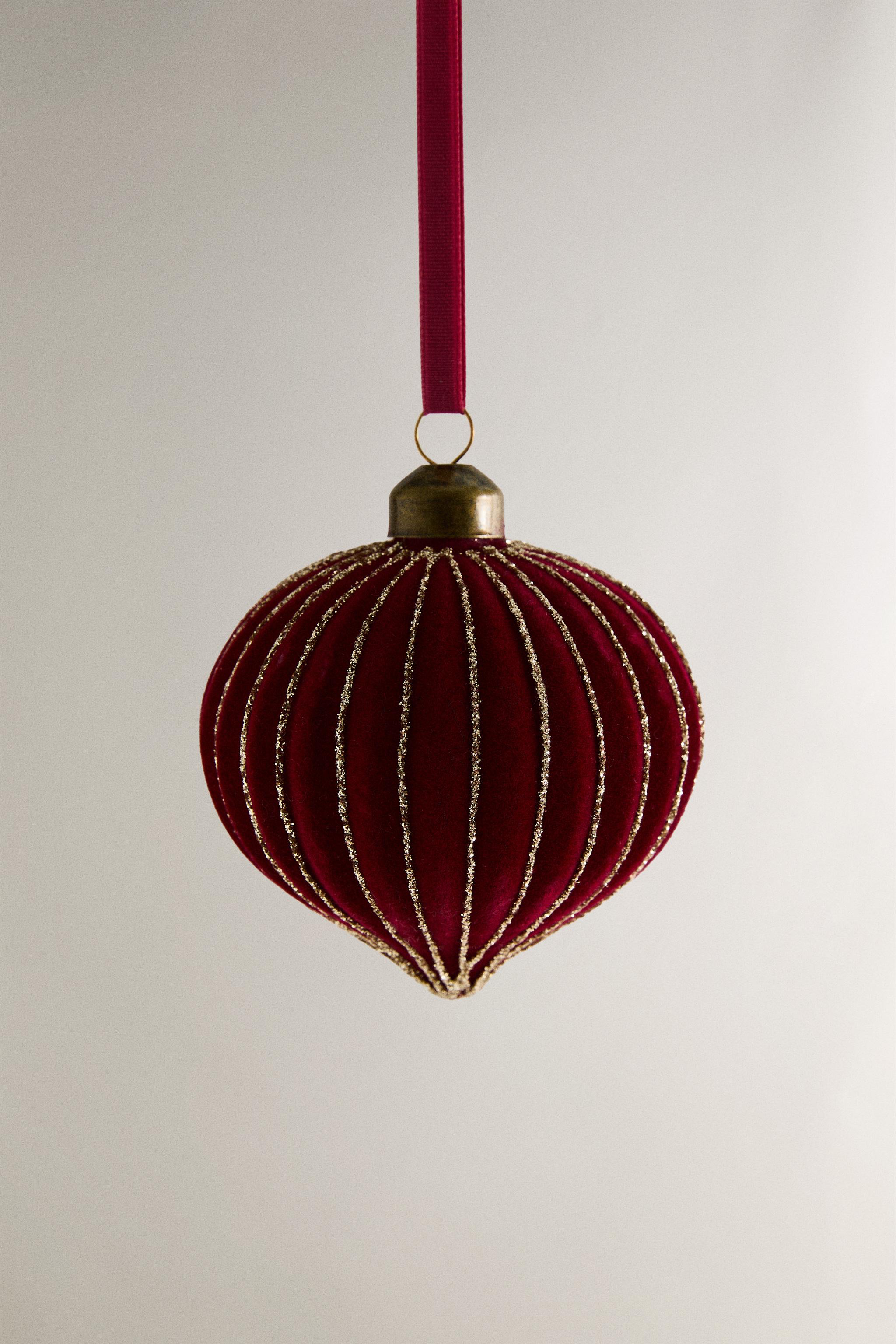 DIAMOND VELVET CHRISTMAS TREE ORNAMENT